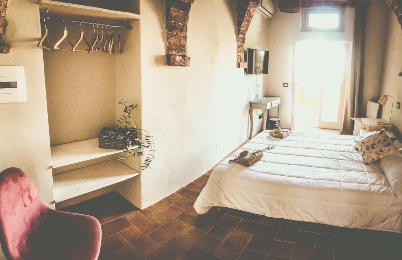 La Falconara Montepulciano Stazione 외부 사진